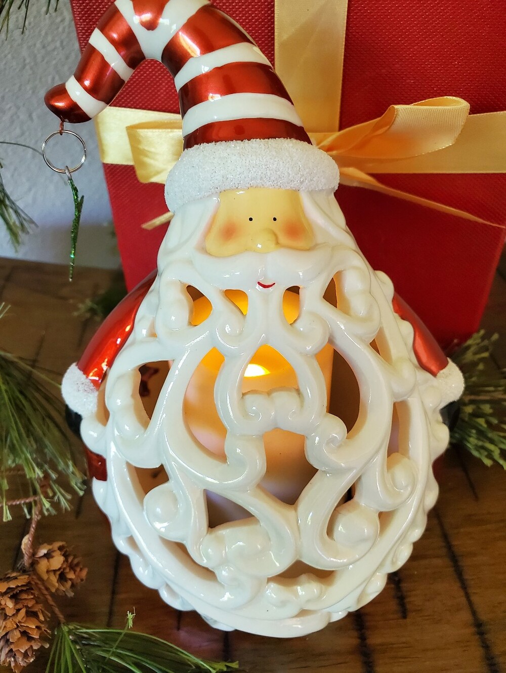 Home Reflections Santa Claus Porcelain  Flameless Candle LED Luminary Gift Box
